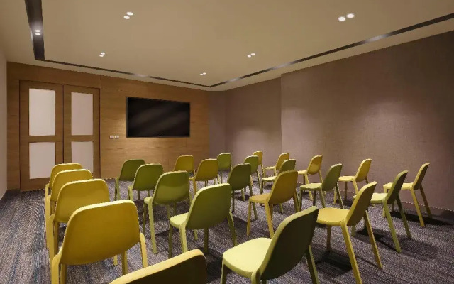 Holiday Inn Express Pune Pimpri by IHG