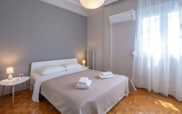 Artemis Deluxe Athens City Center Apartment