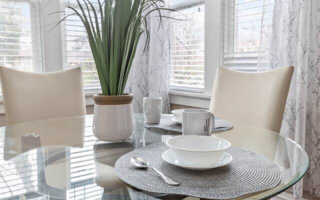 Forest Park Oasis | JZ Vacation Rentals