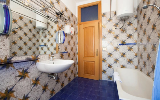 Rental In Rome Devoti Apartment