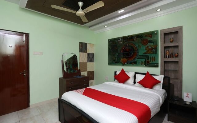 Oyo 23632 Mayfair Residency