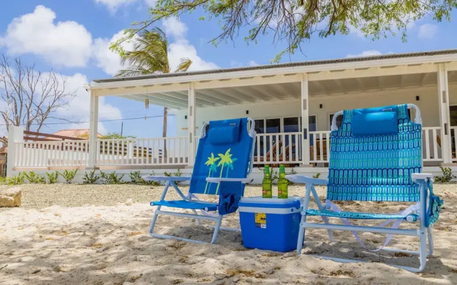 Secluded Beachfront Gem Pool Patio View BBQ