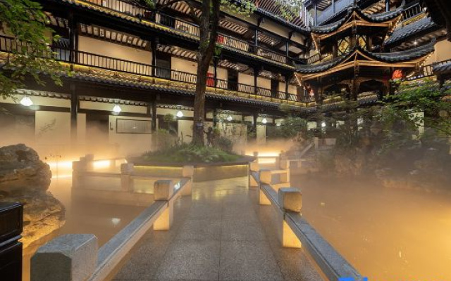 Li Family Courtyard Zen Hotel (Hongya Liujiang Ancient Town Branch)
