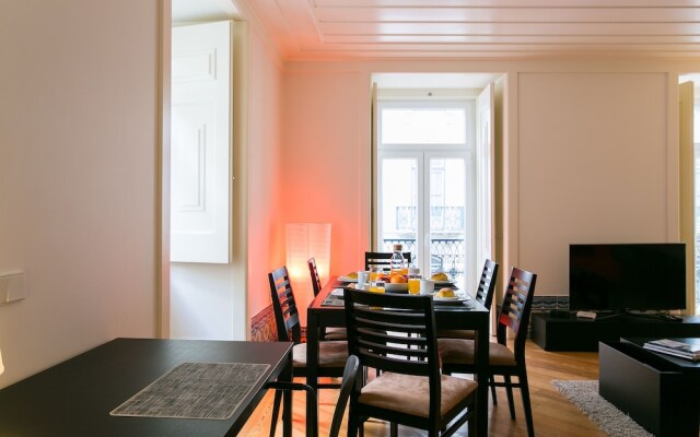 ALTIDO Elegant 2BR Apt w/workspace nearby Baixa-Chiado subway