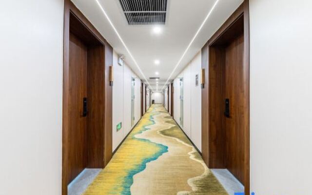 Xinkaitong Hotel Ruili
