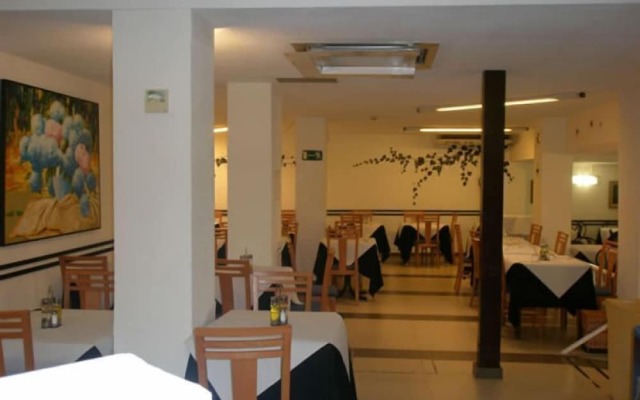 Hotel Mayna