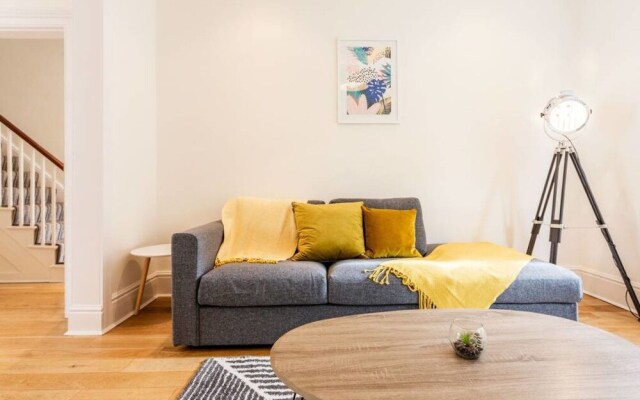 Beautifully Presented, 3 Bedroom Family Home