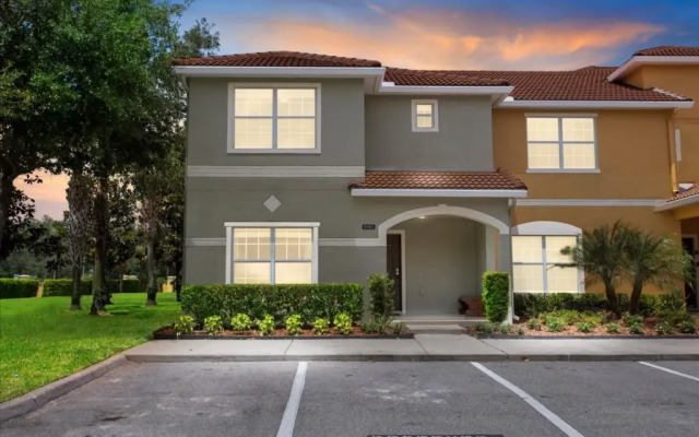 5 Bedrooms / 4 Bathrooms Paradise Palms (8981 CP), Kissimmee, US