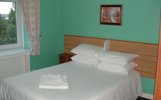 The New County Hotel