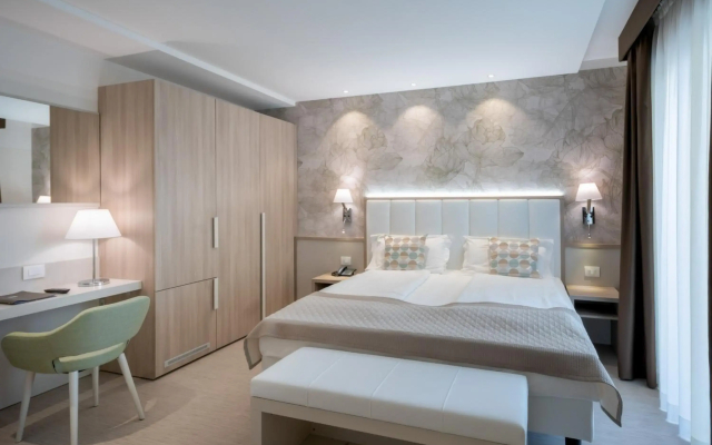 International Beach Hotel