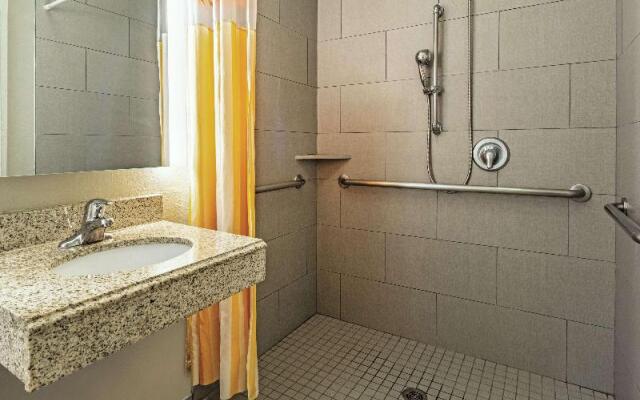 La Quinta Inn And Suites Phoenix I-10 West