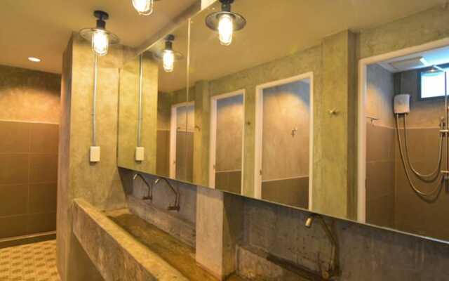 La Moon Hostel