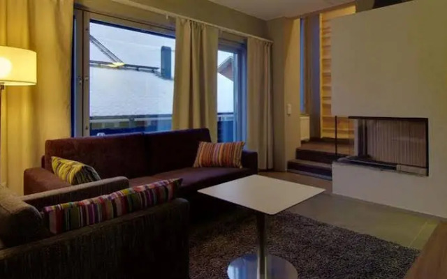 Levi Suites Unna Mànnu