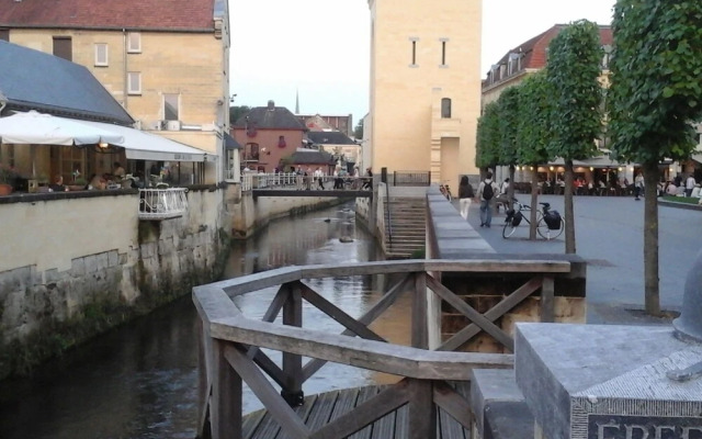 Modern Apartment Near Town Center in Klimmen