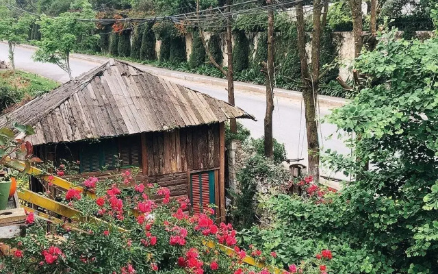 Saigonese Trekking House - Hostel