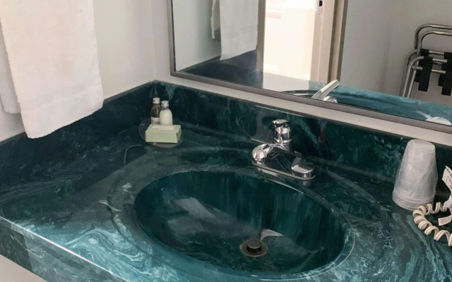 Royal Inn Rockville