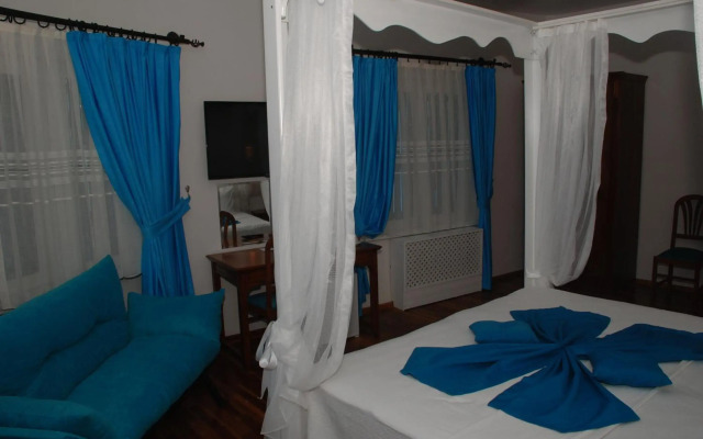 Mavi Inci Park Otel