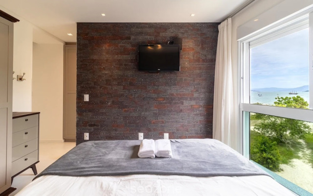 Apartment Front to the Sea With Barbecue Vdr0202