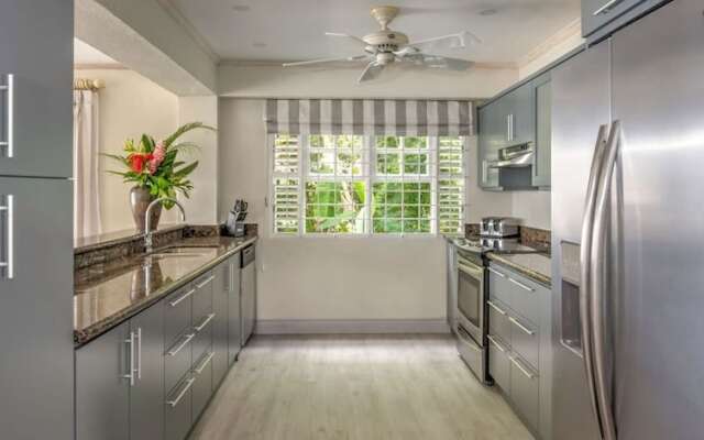 Villa Westshore