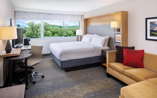 Holiday Inn Charlottesville-Monticello by IHG