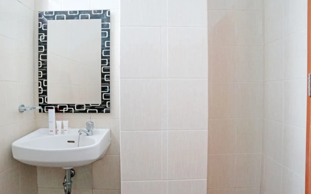 OYO 1673 M Authentic Kost Man