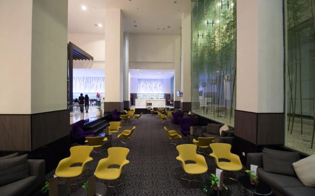 Grand Alora Hotel