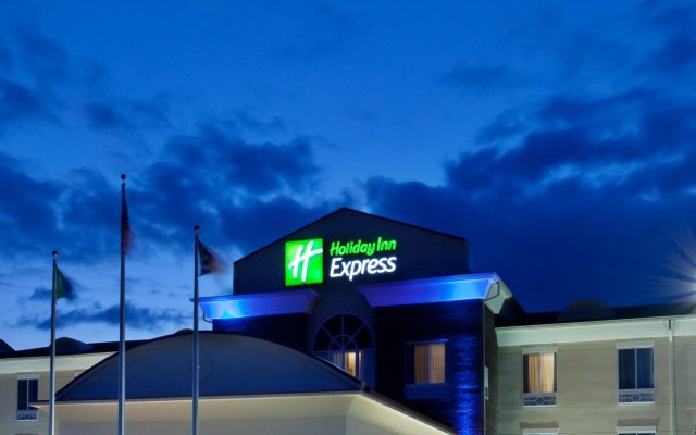 Holiday Inn Express Pembroke, an IHG Hotel