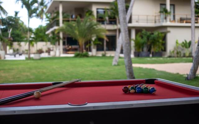 Coconuts Beach House