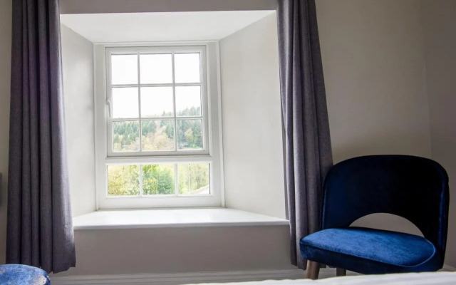 Best Western Woodenbridge Hotel & Lodge