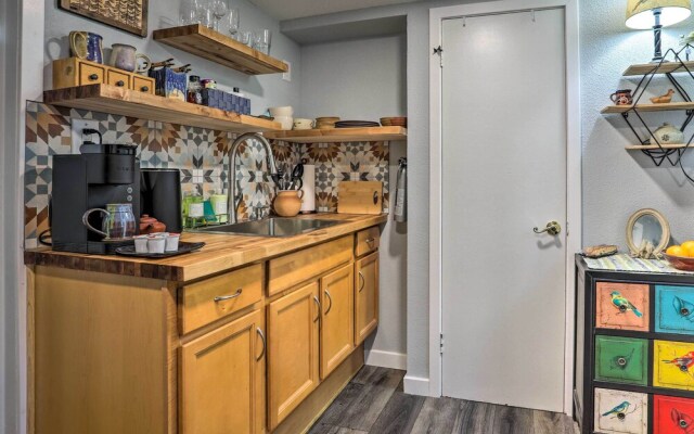 3 Mi to Dtwn: Convenient Denver Apt