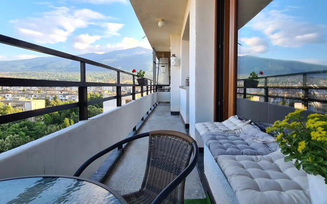 Panoramic and Spacious Flat near the City Centre