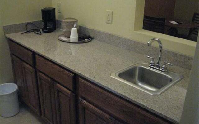 Randolph Inn and Suites