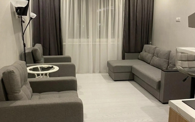 Apartments on 13 Chkalova Street