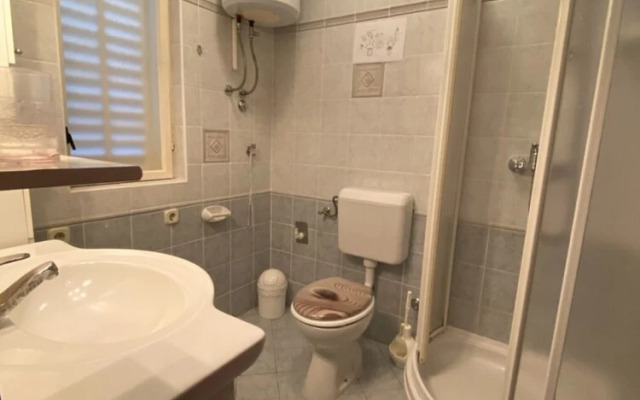 Lina - 30m From the Beach - A4