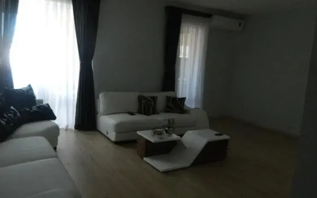 Near The Sea Apartment