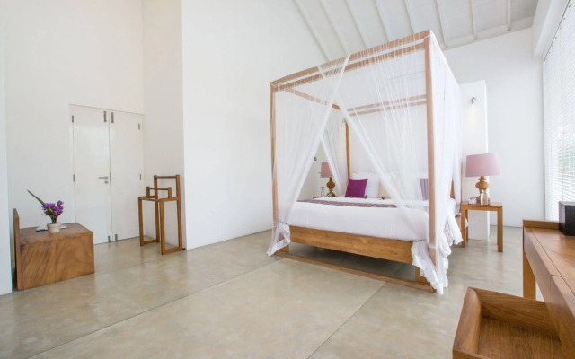 Sri Sharavi Beach Villas & Spa