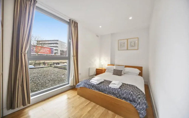 2 Bed Executive Apartment Near Camden Market with WiFi