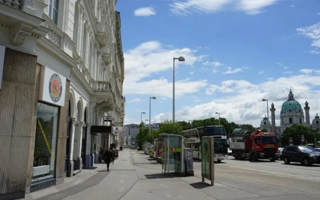 KH Opera Apartments