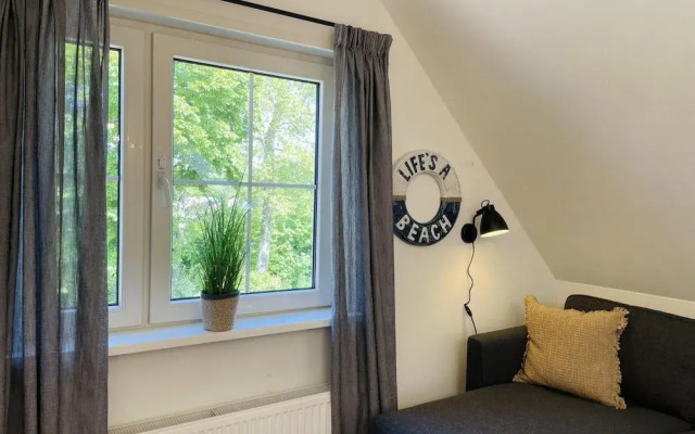 3-person Apartment Near Forest