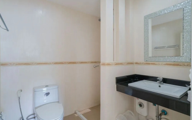 GoldStone Residency Patong , Phuket
