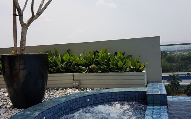 LK De Centrum 2 Bedroom Suites Apartment