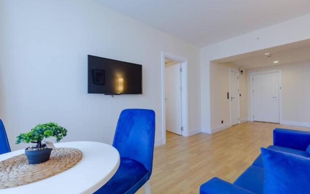 1BR Apartment With Sea View And balcony In Batumi