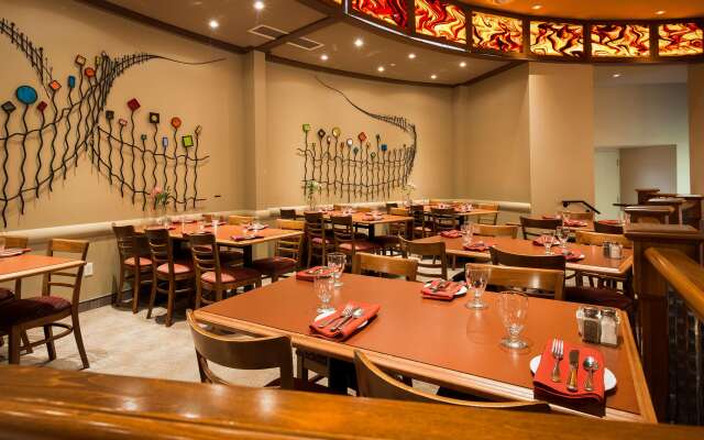 Best Western Plus Lamplighter Inn & Conference Centre