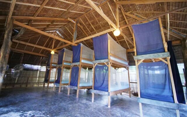 Paglaom Hostel - Adults Only