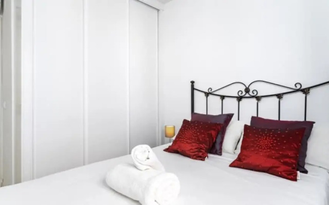 Apartment - 2 Bedrooms with Pool and WiFi - 107884