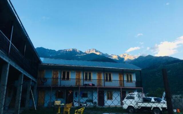 Tonchi Guest house