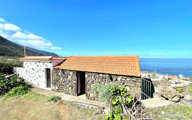 Casa rural con BBQ, Wifi y inolvidable vista a océano, El Hierro