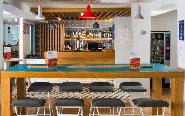 Holiday Inn Express Cardiff Bay by IHG