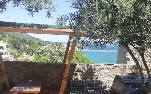 Deniz Apart Canakkale