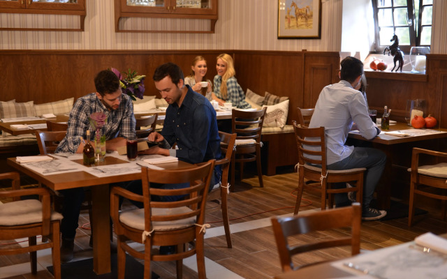 Dworzysko Hotel & Restaurant